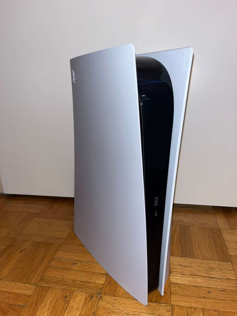 PlayStation 5 + 60 jeux et accessoires