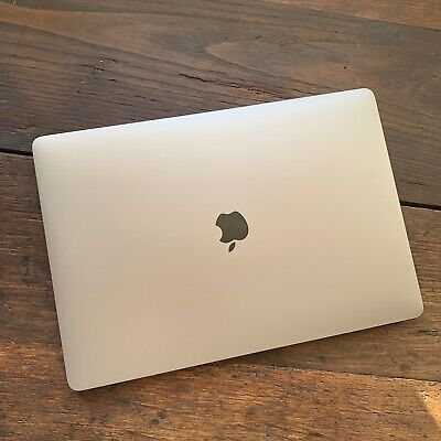 MacBook Pro 2018 15,4 pouces (2880 x 1800) 