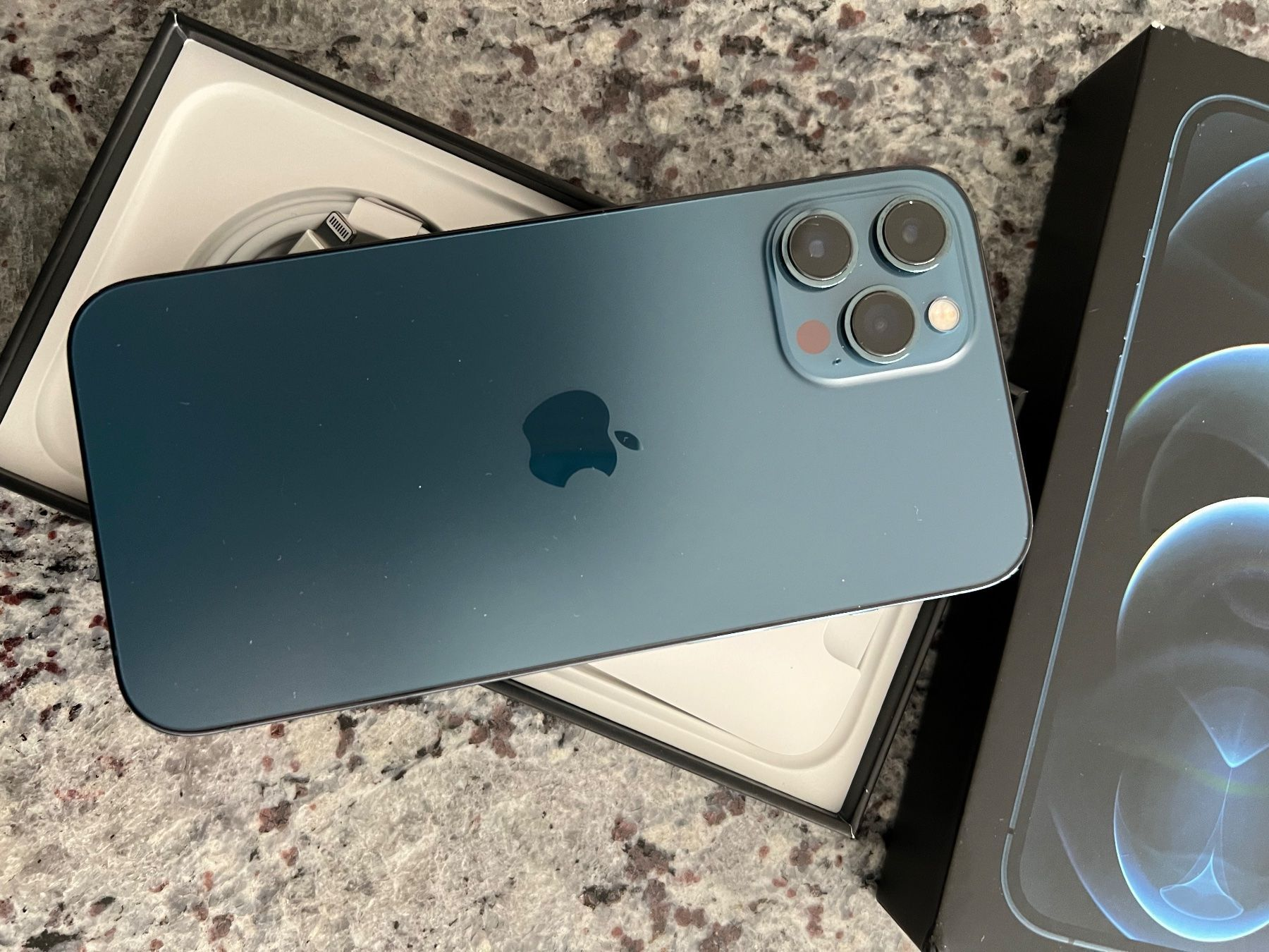 iPhone 12 pro Max - Miniature 3