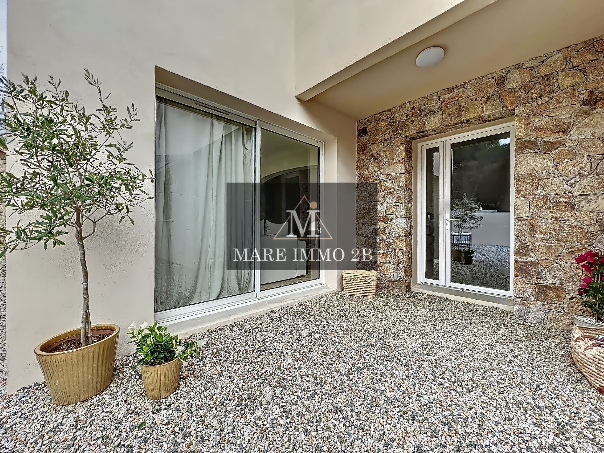 Nouveauté :Appartement de 106m² avec jardin - Miniature 4