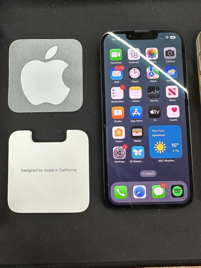 Apple iPhone 13 - 128GB - Midnight (Unlocked) - With Accesories and Box - Miniature 2