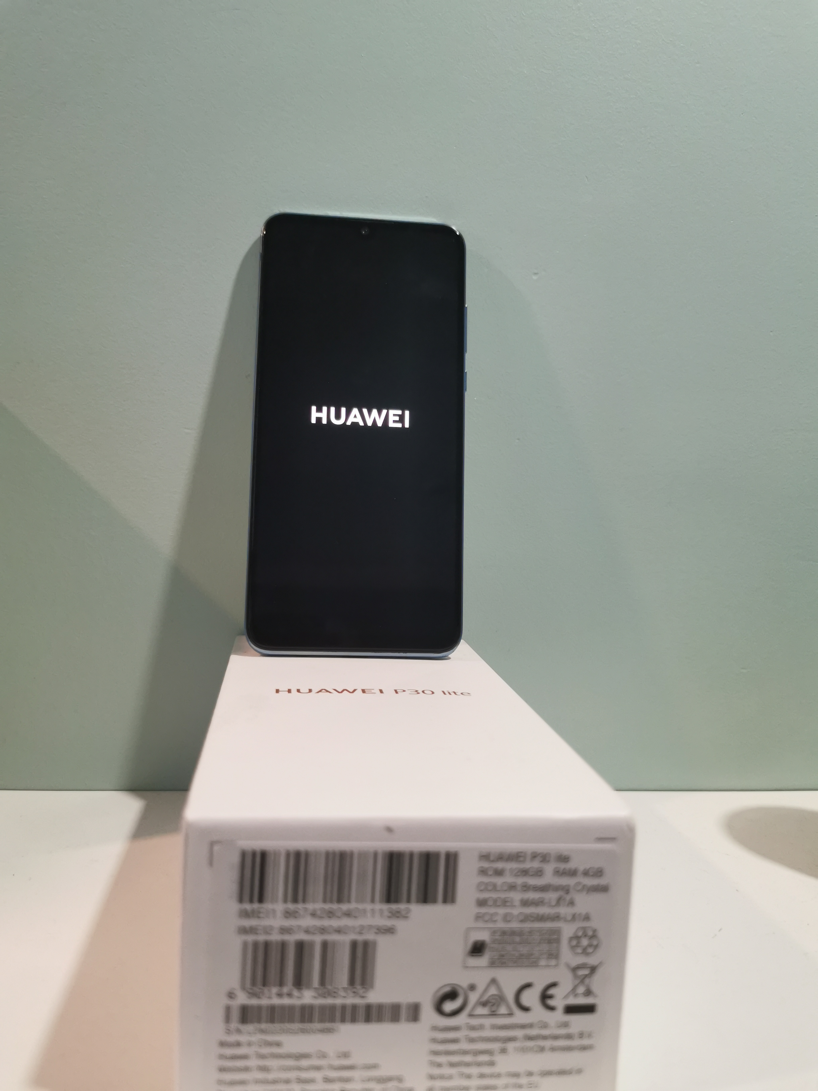 Huawei P30 Lite - Smartphone en excellent état - Miniature 2