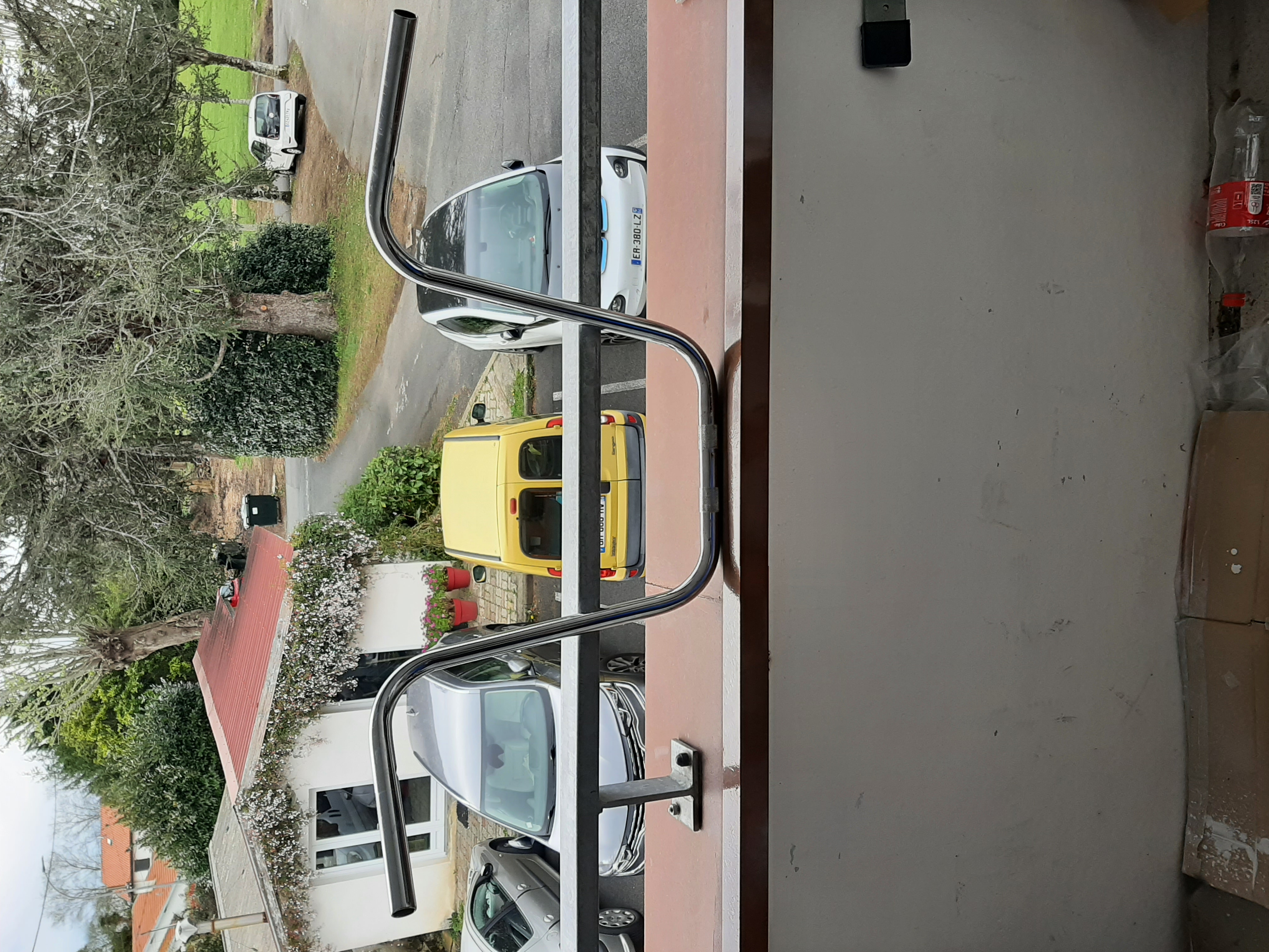 je vends une guido pour la moto deuxième photo vonr pour faire
soudure