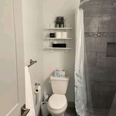 Étagère en bois