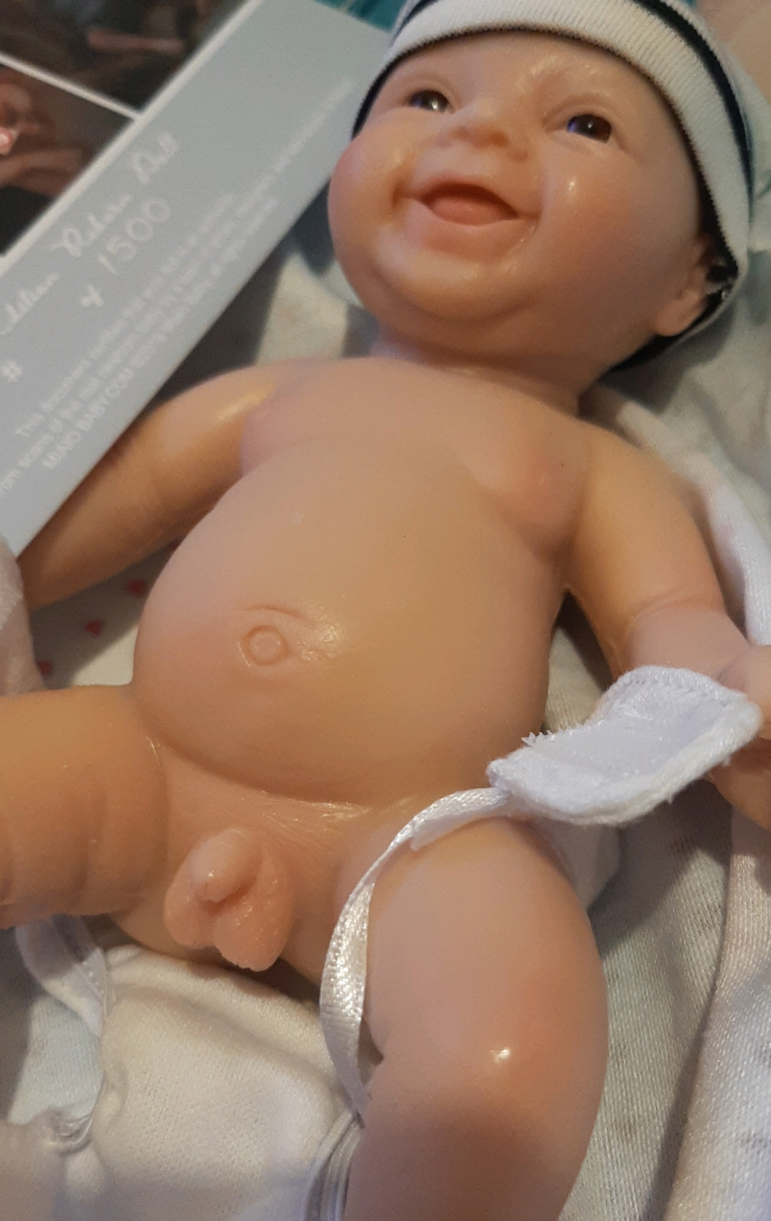 Poupée reborn 100 % silicone - Miniature 3
