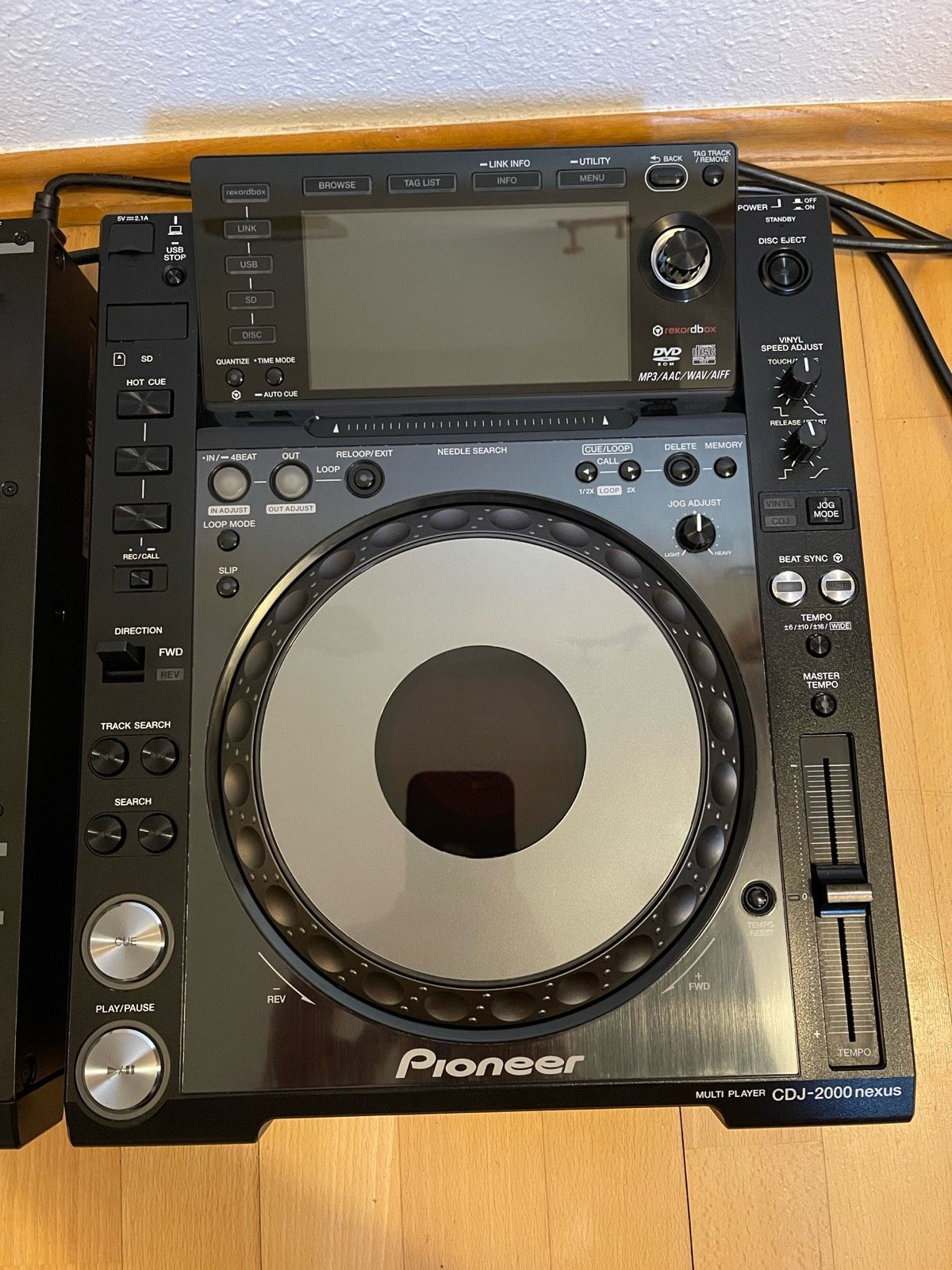 Pioneer DJ set 2x cdj 2000 Nexus et djm 2000 Nexus avec étui