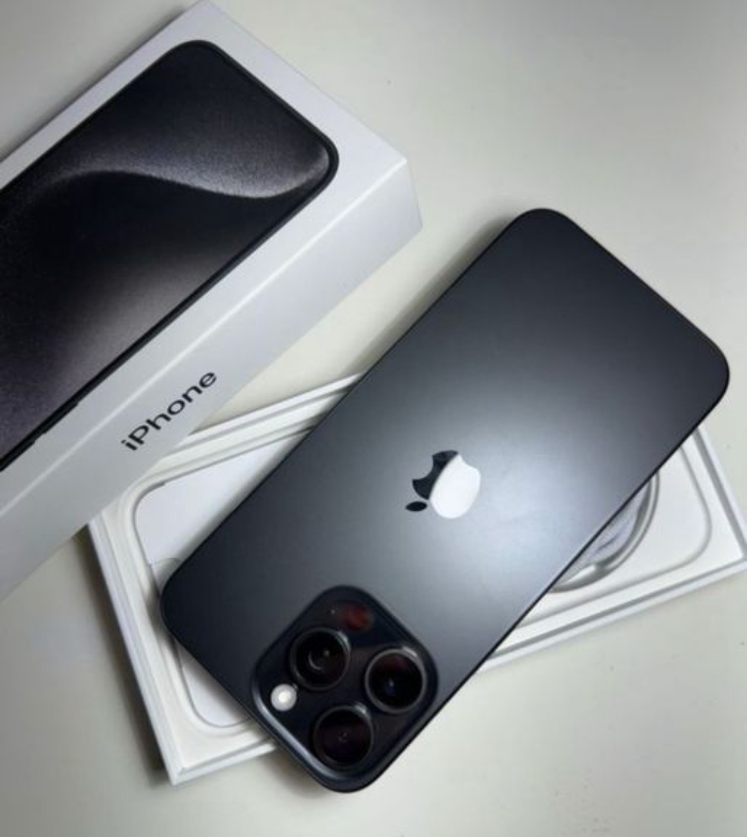 IPhone 15 Pro Max 256 Go Noir