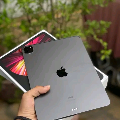 IPad M1 Pro Max - Miniature 2