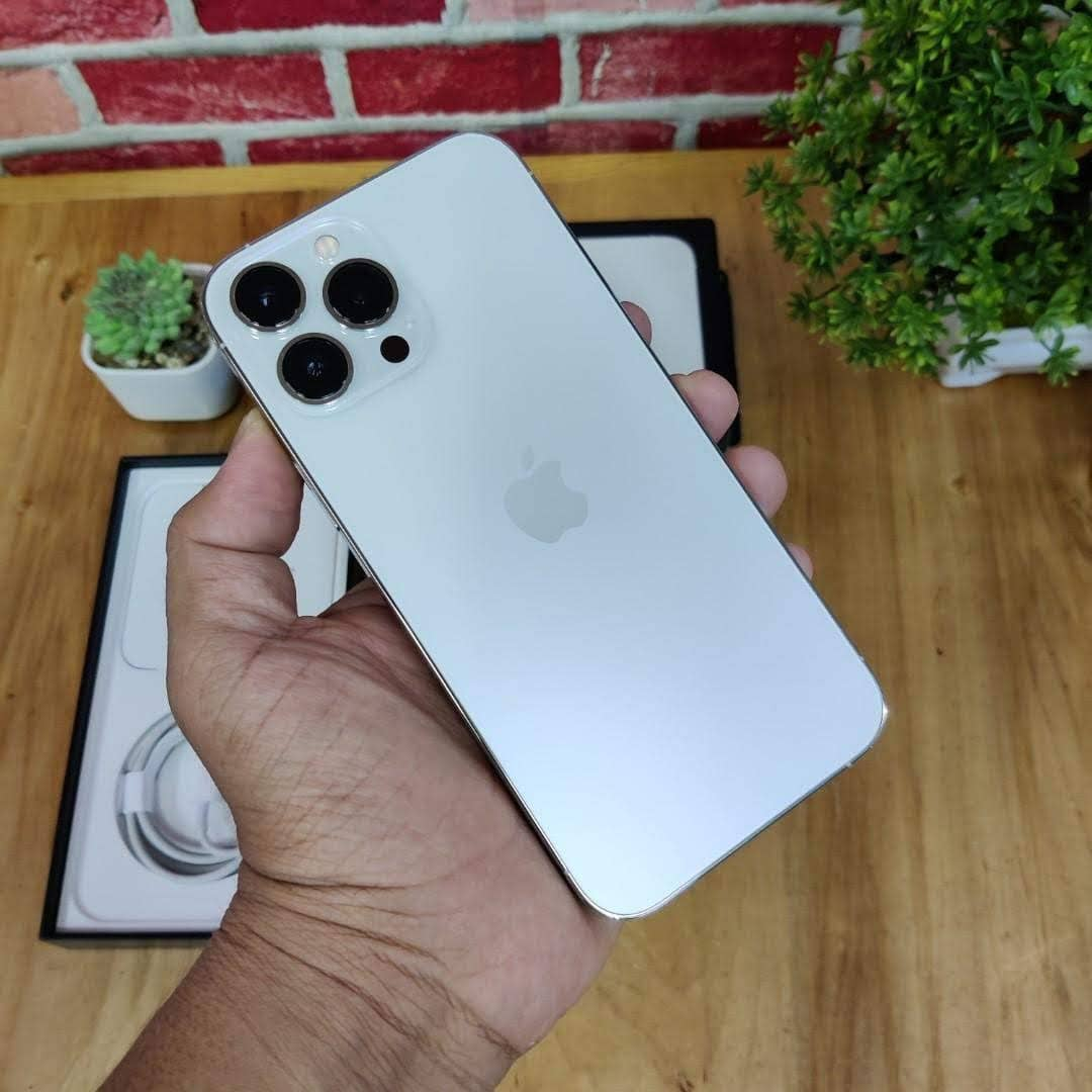 iPhone 13 pro max silver 256gb - Miniature 2