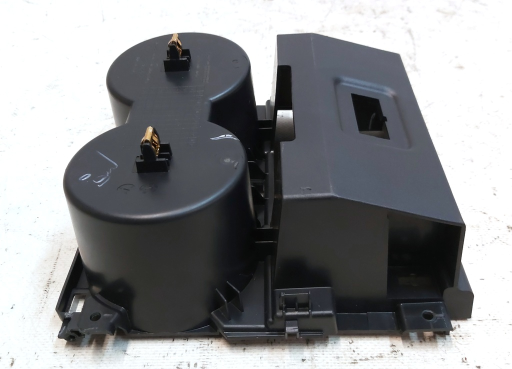 Boîtier porte-gobelet de console centrale Tesla modèle Y 1755532-00