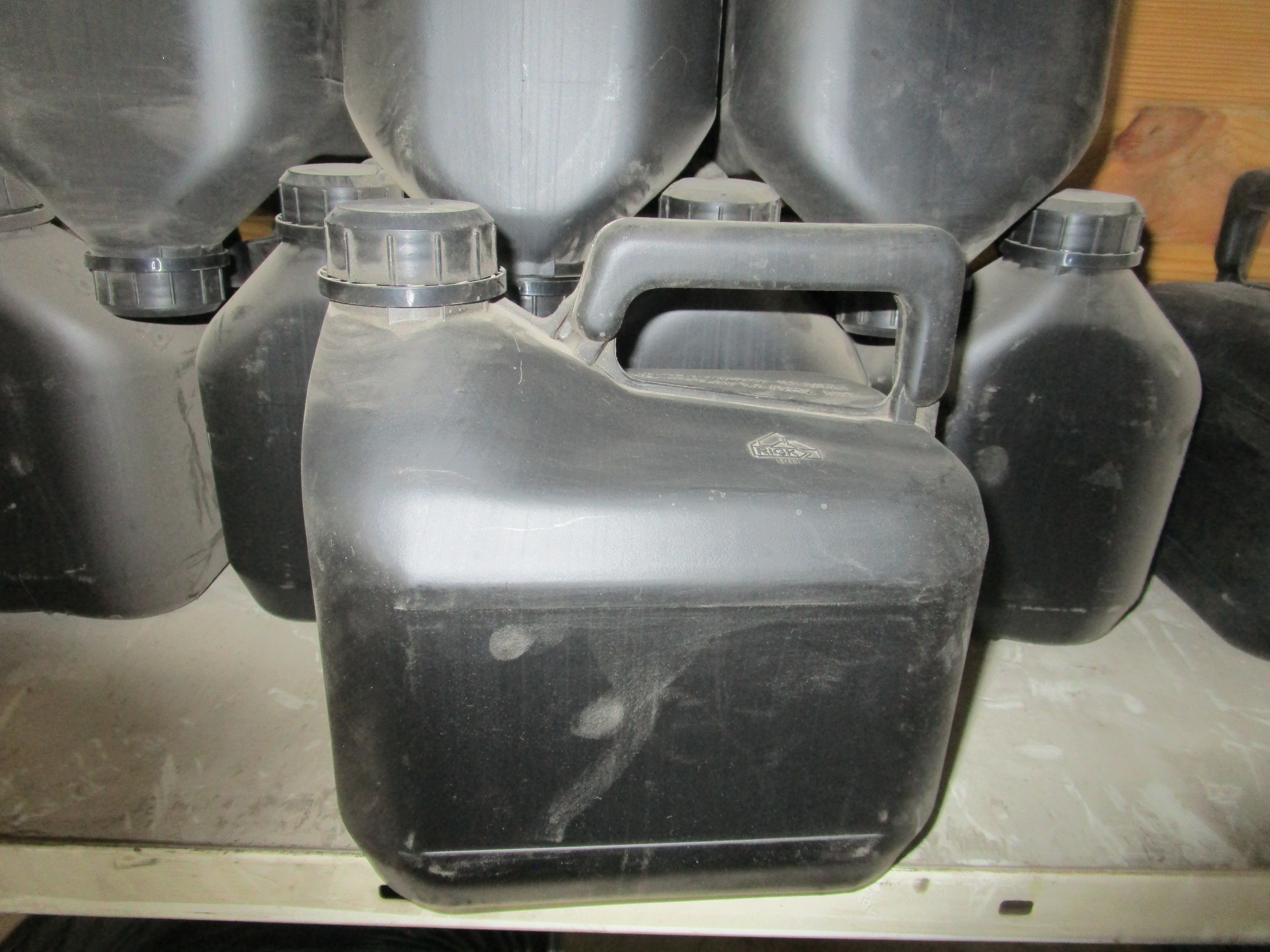 Jerrycan 2.5 litres - Miniature 3