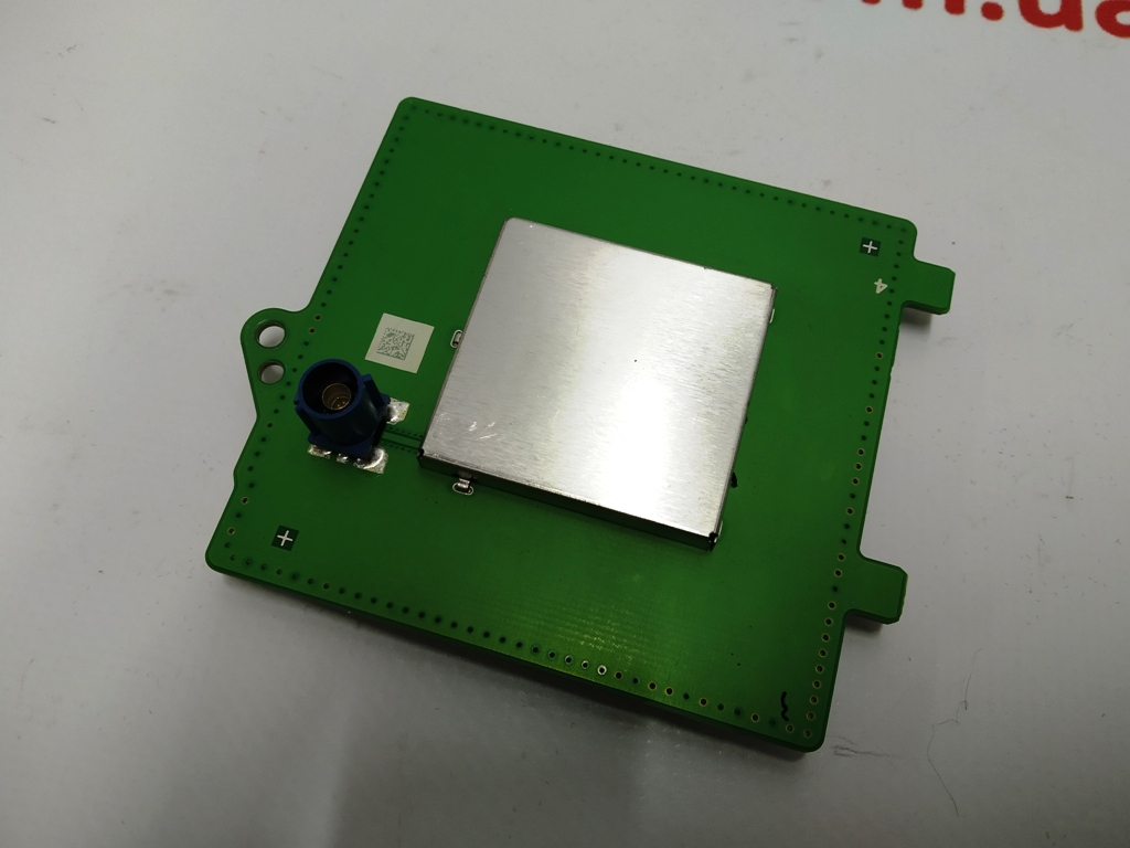 Antenne GPS, GLONASS Tesla 1079734-00-B