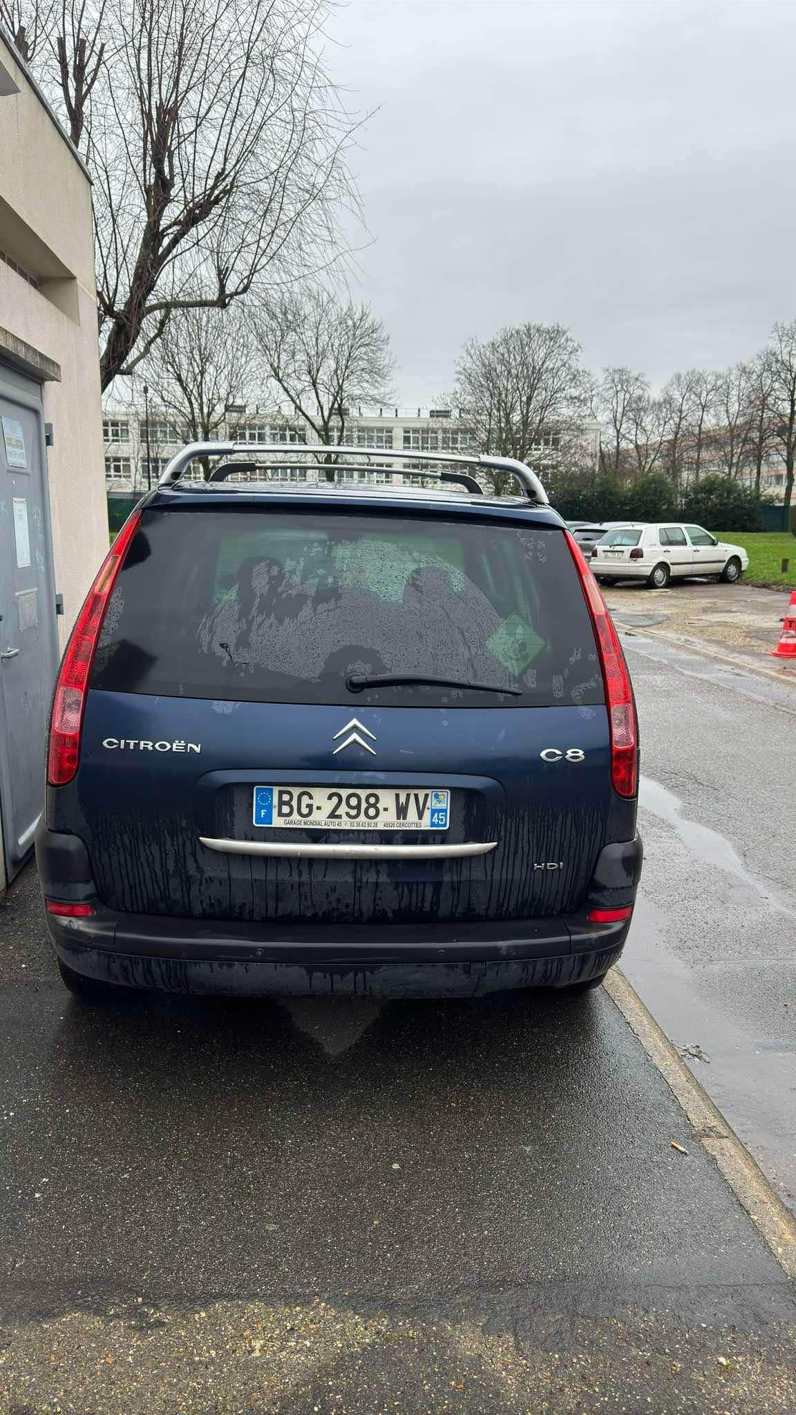 Citroën C8 2.0 HDI à vendre - Non roulante - Miniature 3