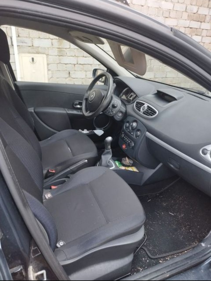 Renault Clio Édition Dynamique 1.6 16V 65km