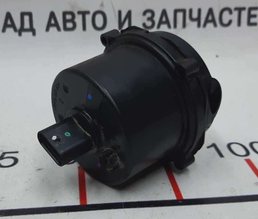 Moteur de liquide de refroidissement de bouteille Tesla  1088245-00-J