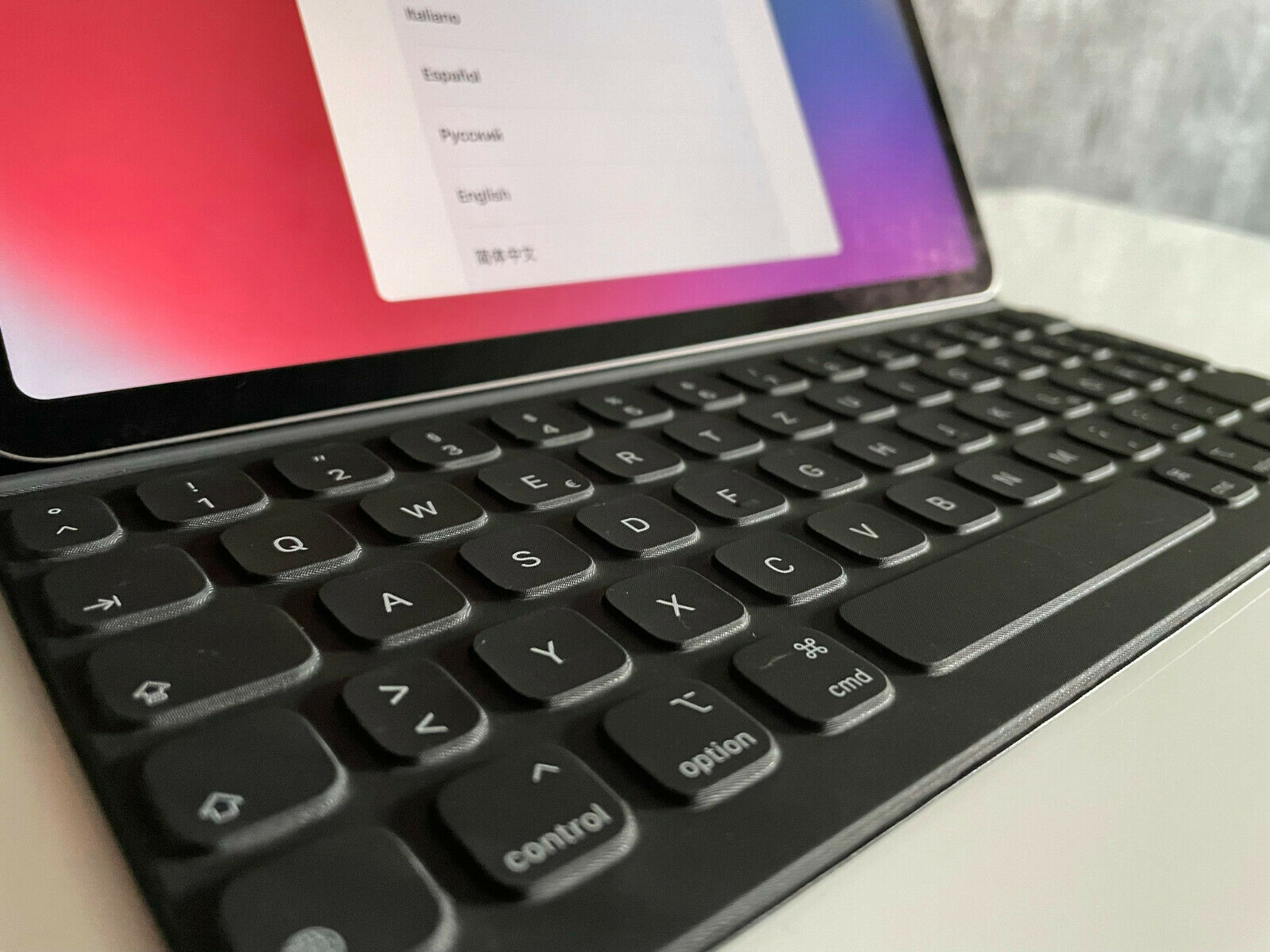 iPad Pro 11" Space Grey (2020) avec Apple Pencil (2) et Smart Keyboard Folio - Miniature 3