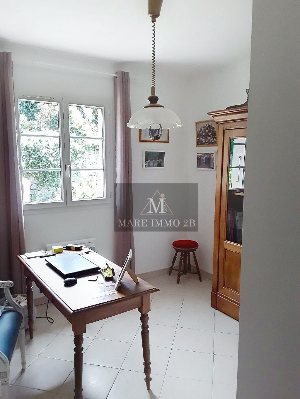 En Exclusivité :Superbe Maison avec Piscine et Dépendance - Miniature 17