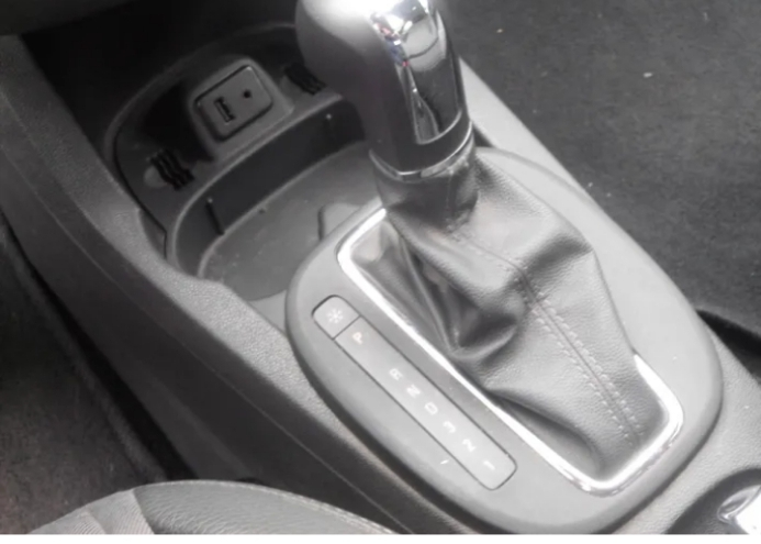 Voiture automatique
Perpignan • 2012 • 54000 km • Essence
8 500 € - Miniature 2