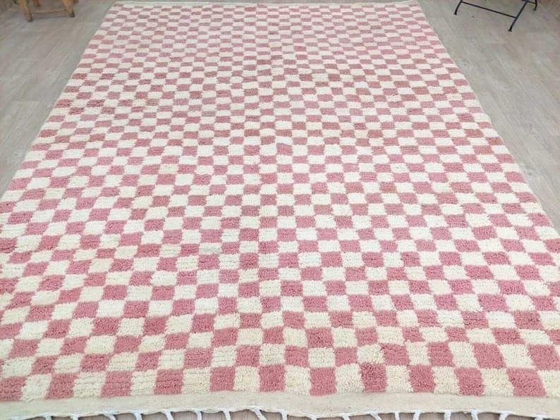 Tapis bérbère ,Tapis de laine authentique ,Tapis Neuf fait
entièrement à la main