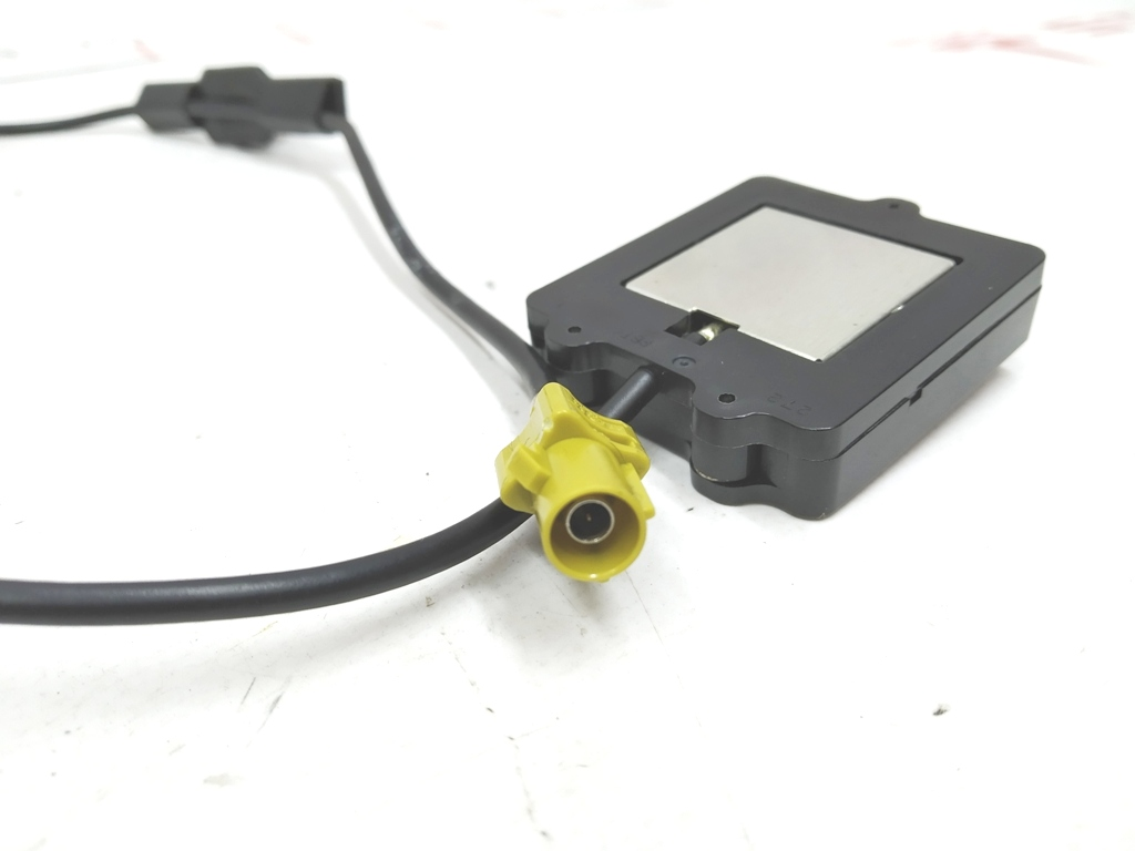 Unité d'antenne satellite XM Tesla modèle S, modèle S REST  1050256-00-B