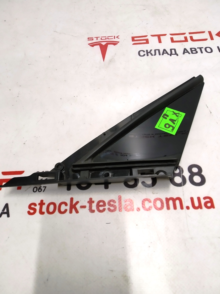 Feuille de fenêtre avant gauche Tesla modèle X  1034908-99-E