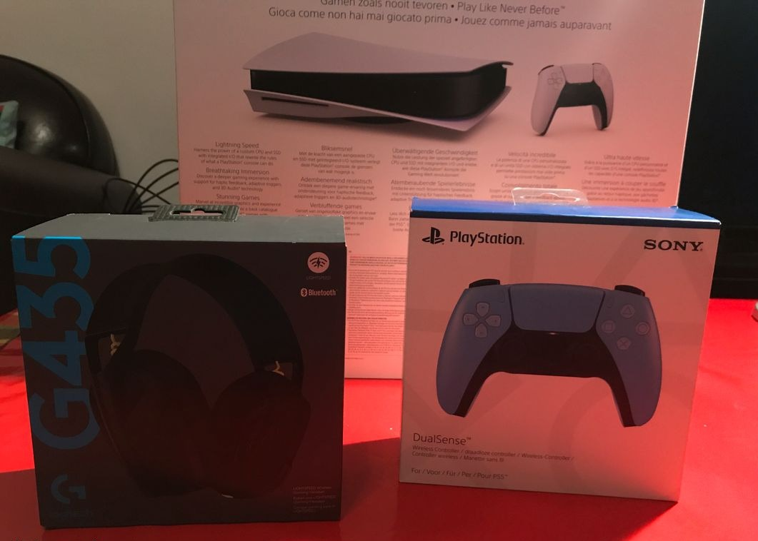 PlayStation5 acheté en magasin avec une garantie de 2ans - Miniature 4