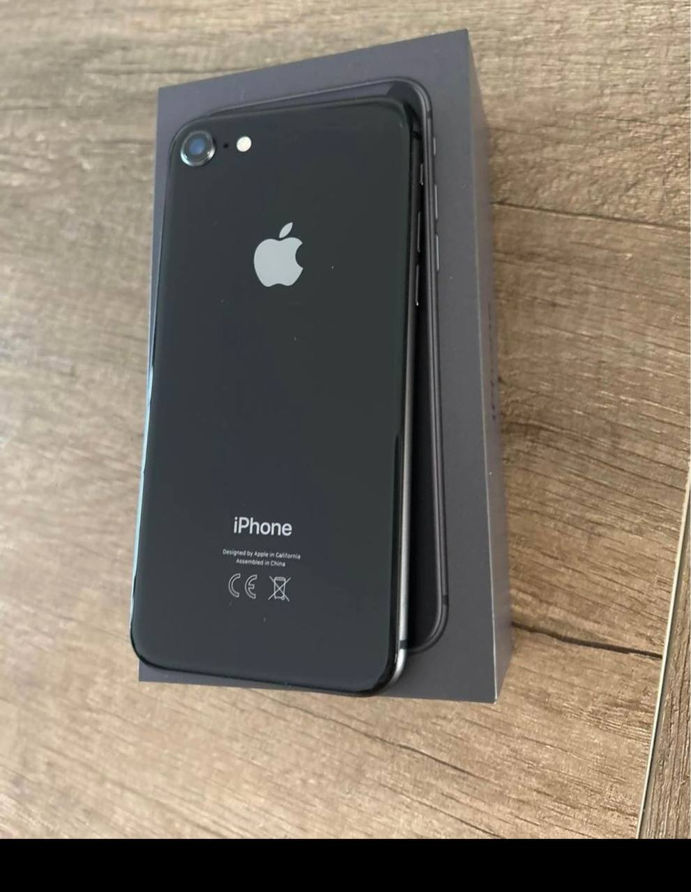 Apple iPhone 8 noir.