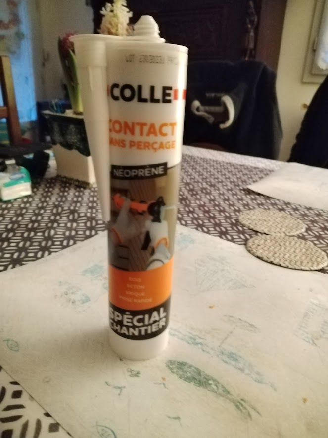 colle pour travaux partout