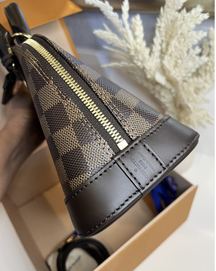 Sac à main Alma de Louis Vuitton authentique - Miniature 4