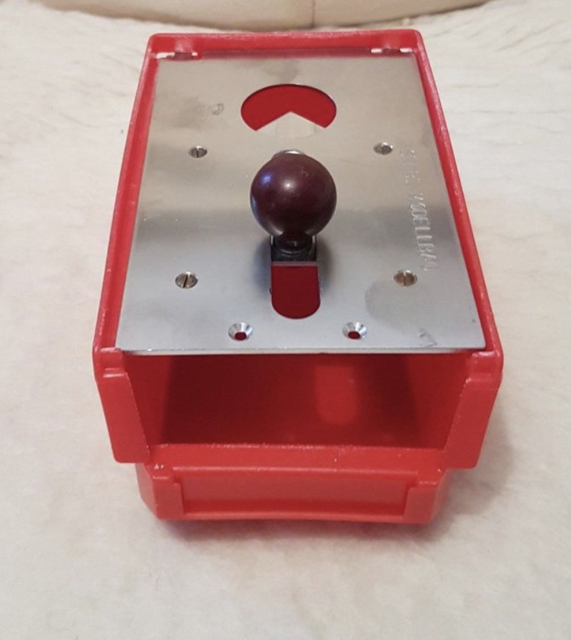 je mets en vente coupe opercule inox - Miniature 3
