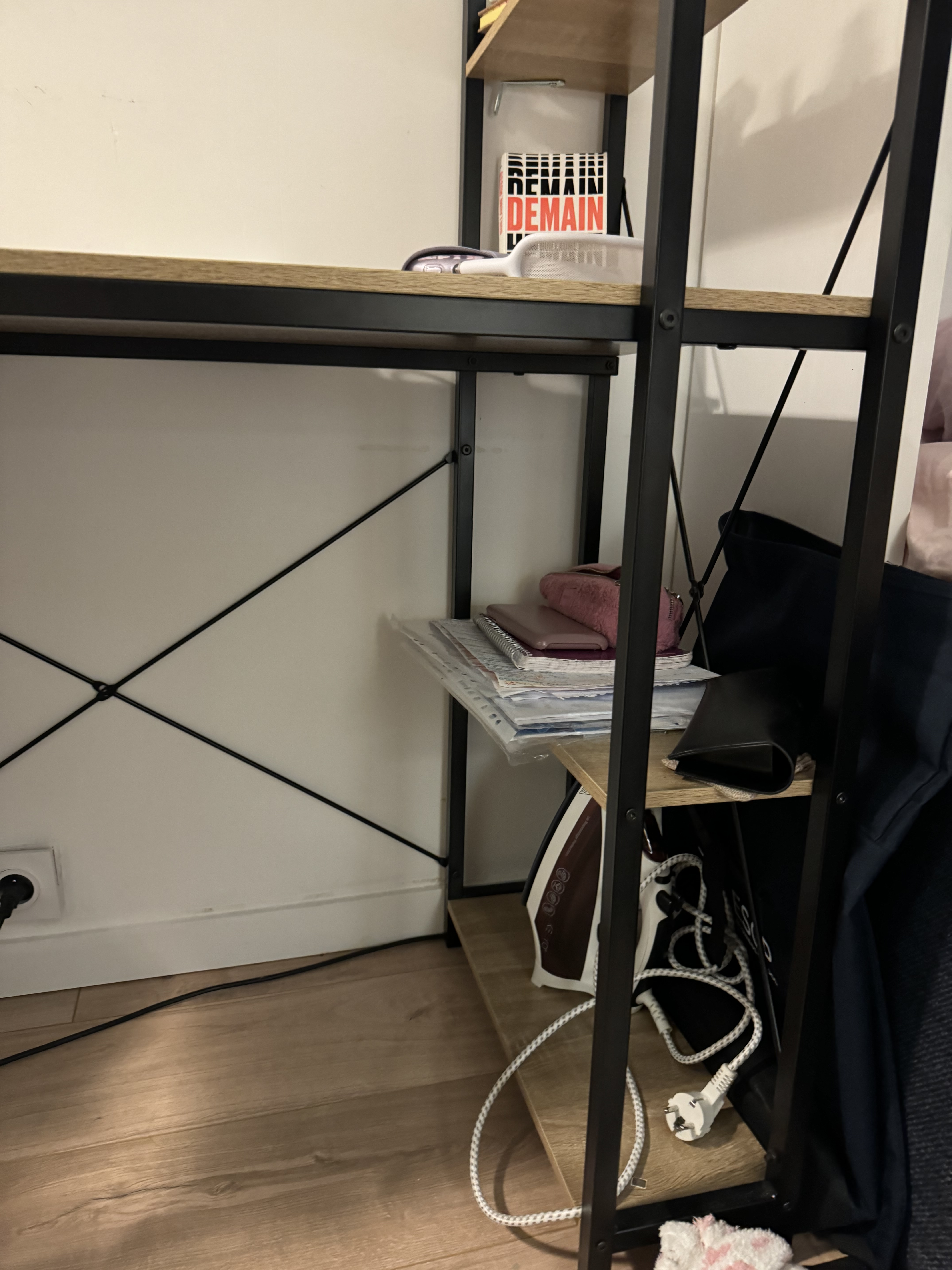 Bureau de travail avec étagères de rangement - Miniature 4