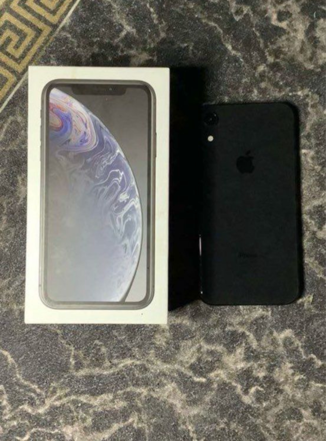 iPhone XR