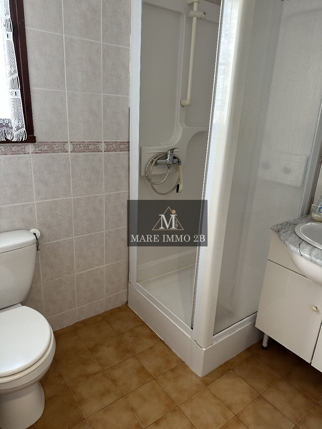 Appartement de type T3 dans résidence avec piscine