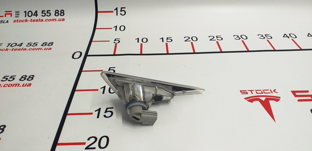 Clignotant droit (sans caméra) (GEN 1) Tesla  6007699-00-C