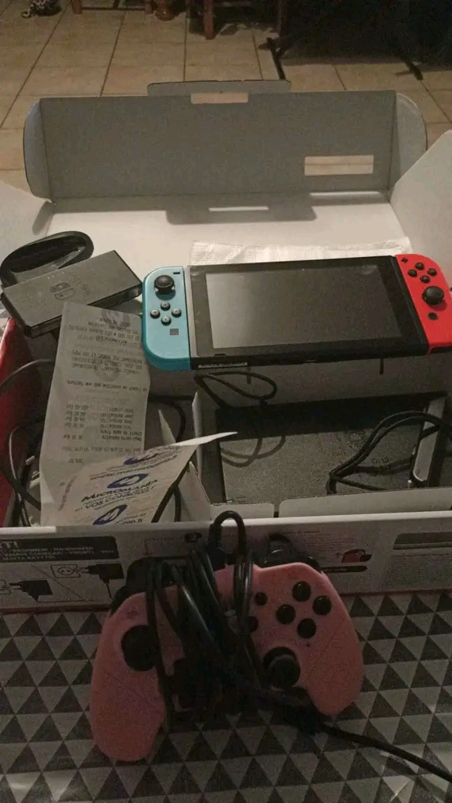 Nintendo Switch