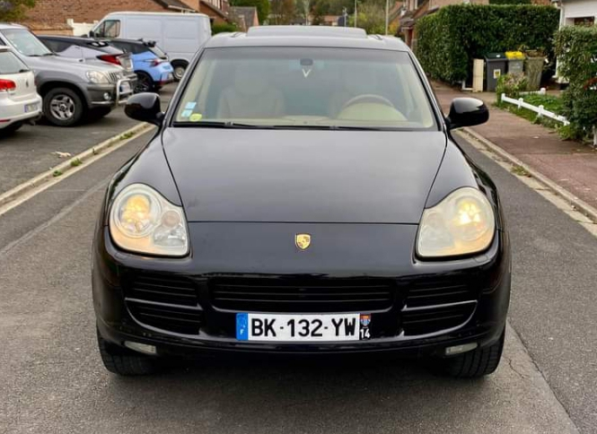 PORSCHE CAYENNE