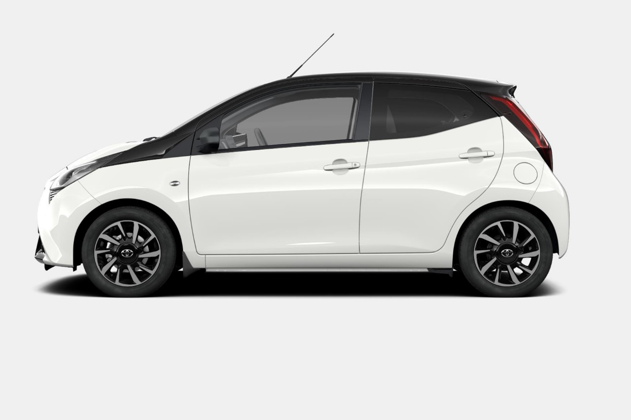 TOYOTA AYGO (voiture d'occasion) - Miniature 3