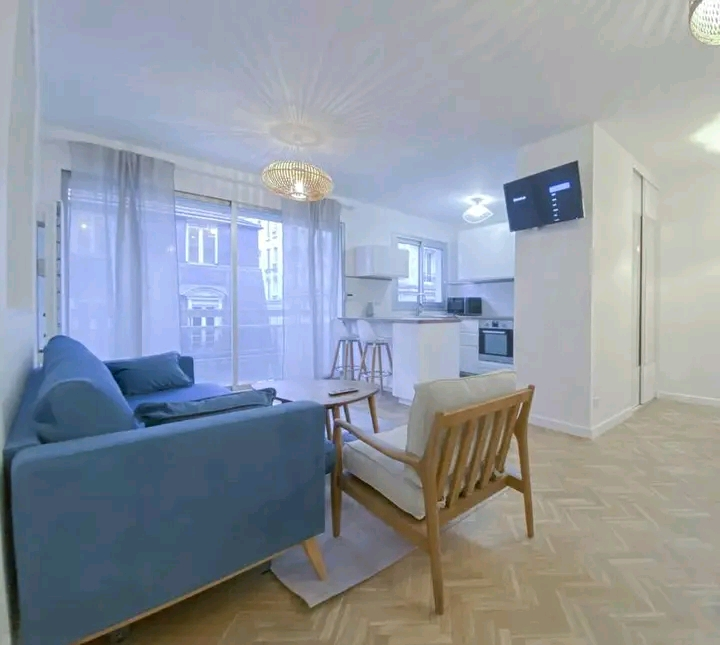 Appartement disponible maintenant sur Paris