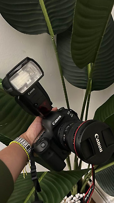 Canon EOS 5D Mark IV DSLR with extra accessories