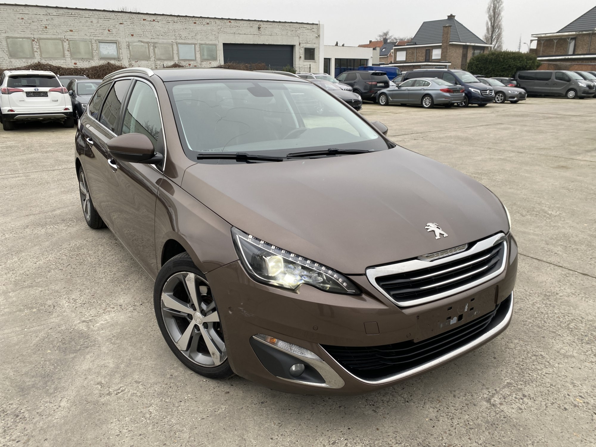 Peugeot 308 - Miniature 3
