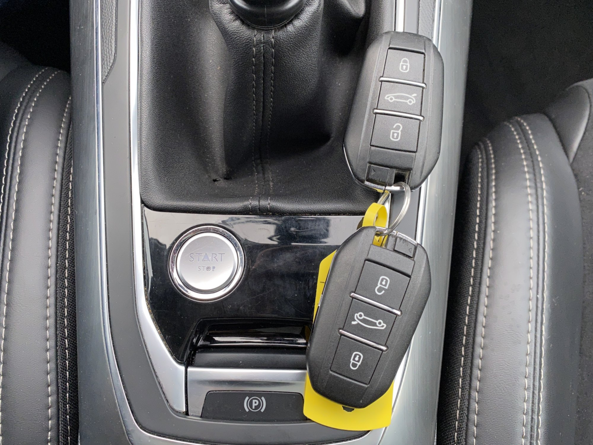 Peugeot 308 - Miniature 5