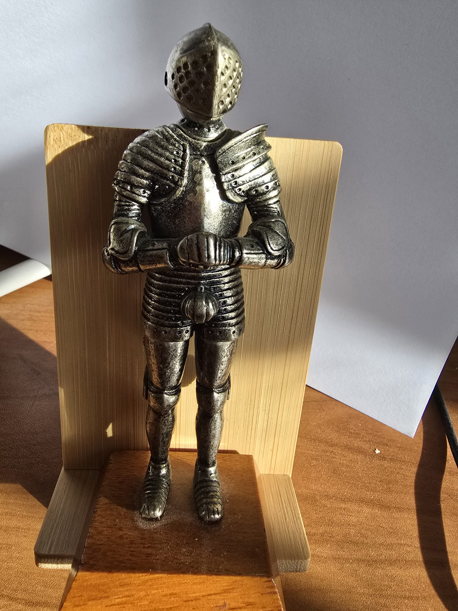 Chevalier en armure métallique à vendre - Photo 1