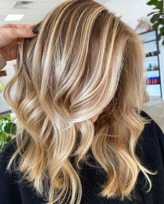Coiffure mèche et ombré
