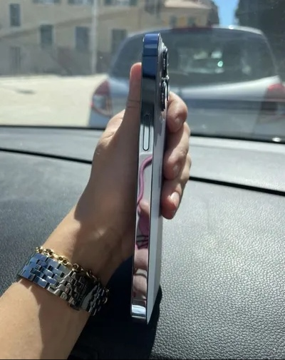 Portable iPhone 13 pro