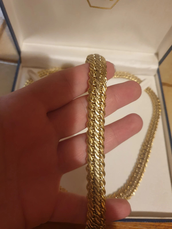 ensemble bijoux en or 18 carats vrai or 28 grammes