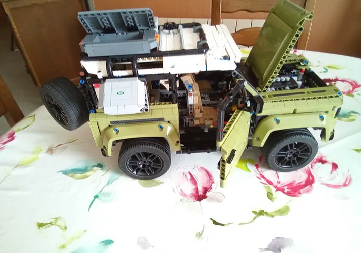 Lego technic 42110 Land Rover