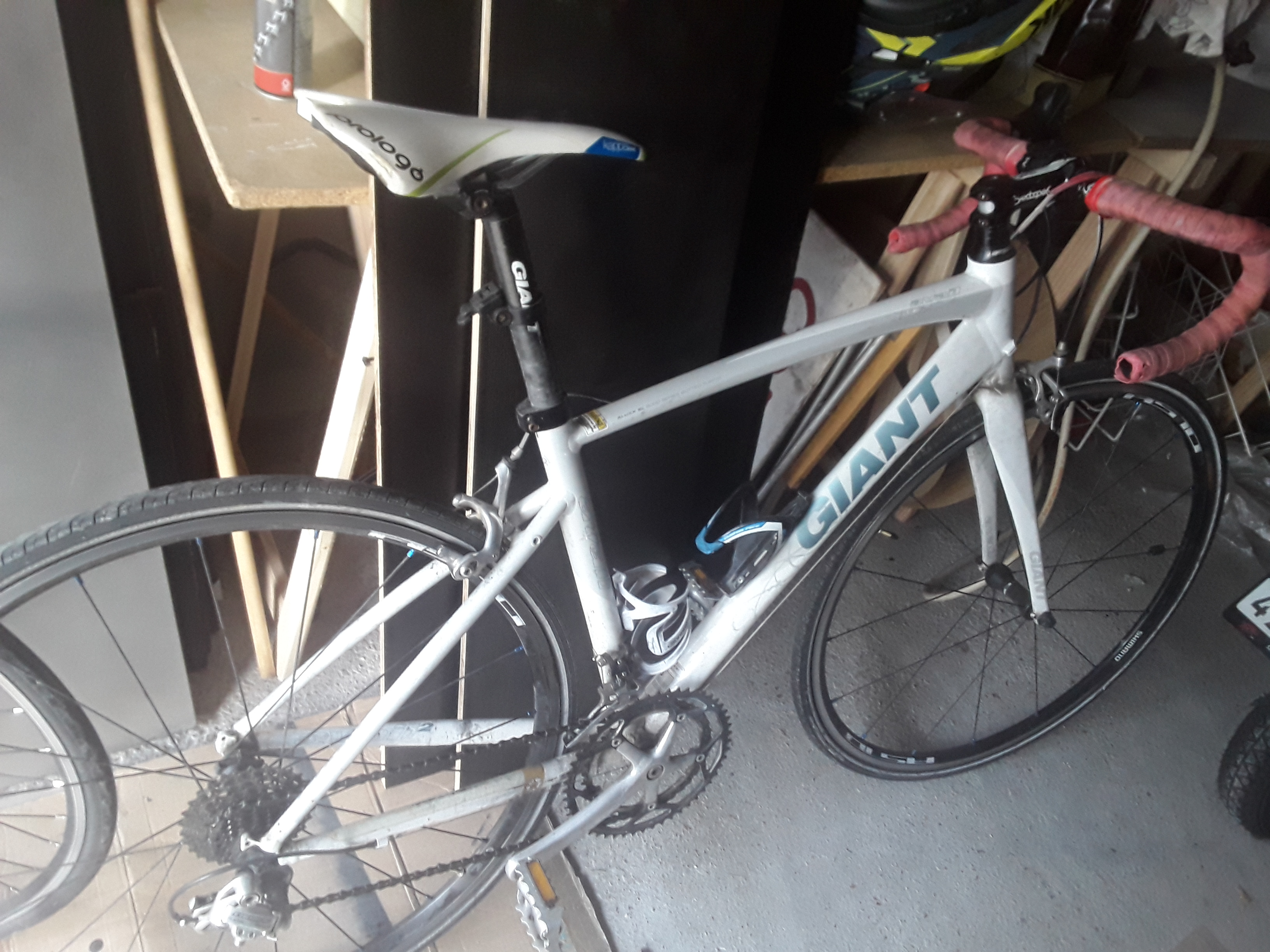 Velo d course GIANT s