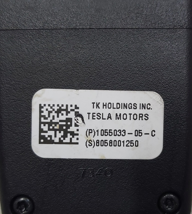 Boucle de ceinture de sécurité 2e rangée de sièges (NOIR) Tesla modèle X 1055033-05-C