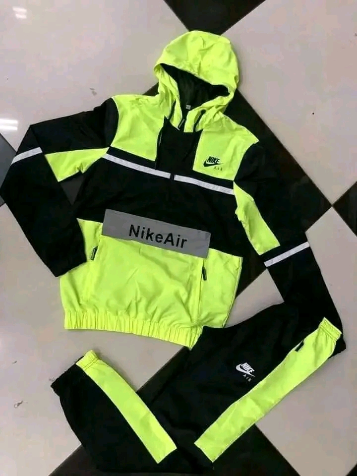Vêtements homme bébé et dame