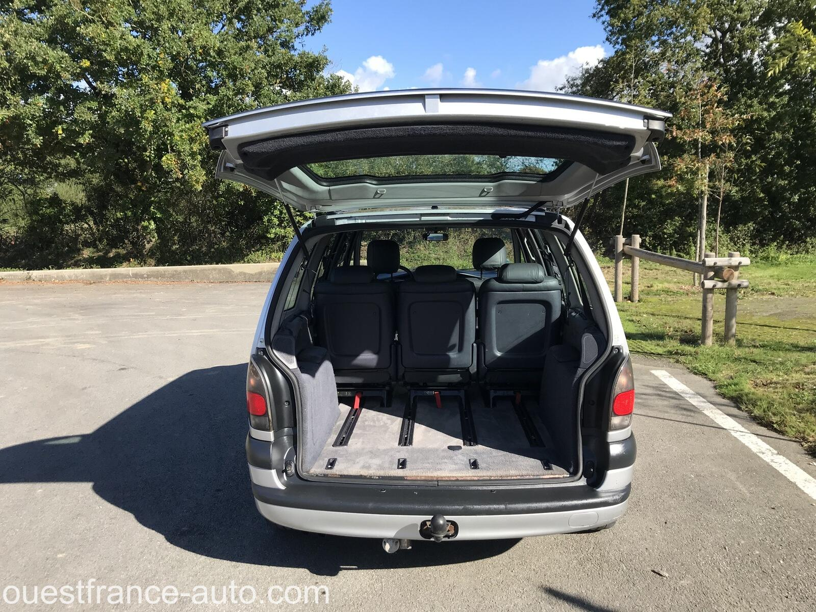 Renault Espace 4 Expression 2.2 dCi - Miniature 2